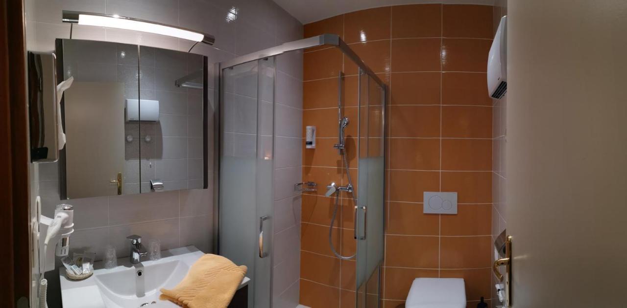 Hotel Saint-Georges Esterno foto
